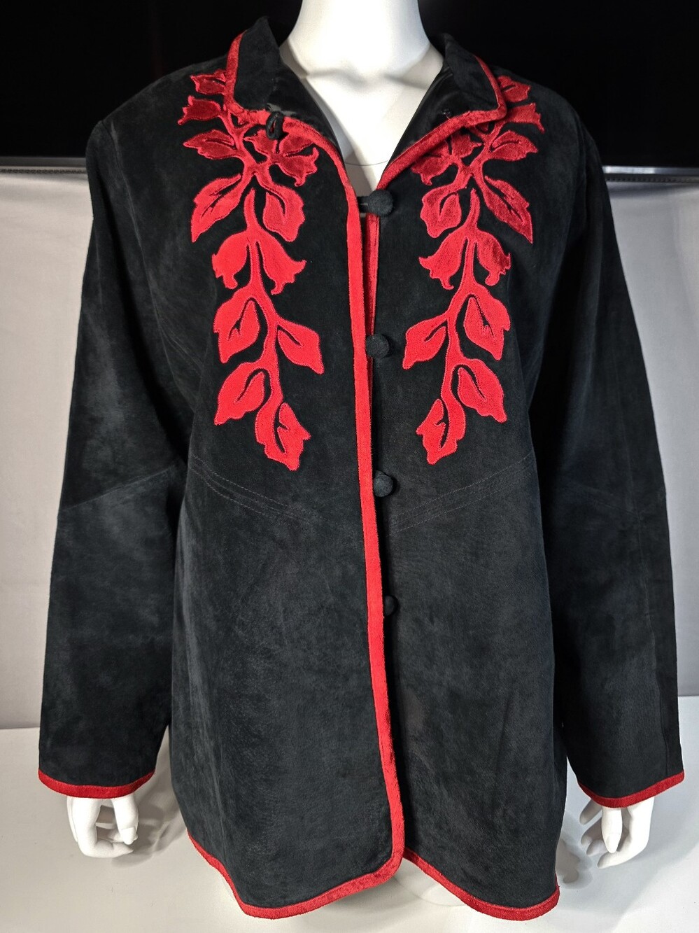 Vintage Applique Suede Jacket from the line Linea by Louis Dell'O Size 1X
